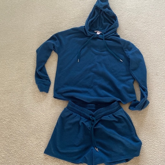 Set - Picture 4 of 5